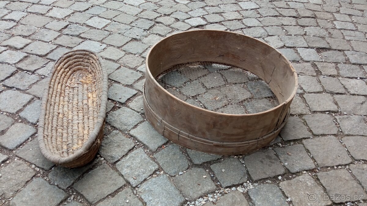 Historický cep, vrták, síto a ošatka na chalupu - 4