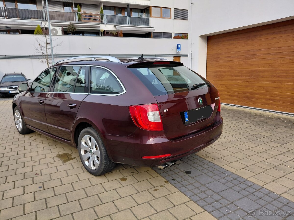 Škoda Superb 2.0tdi 2011 - 4