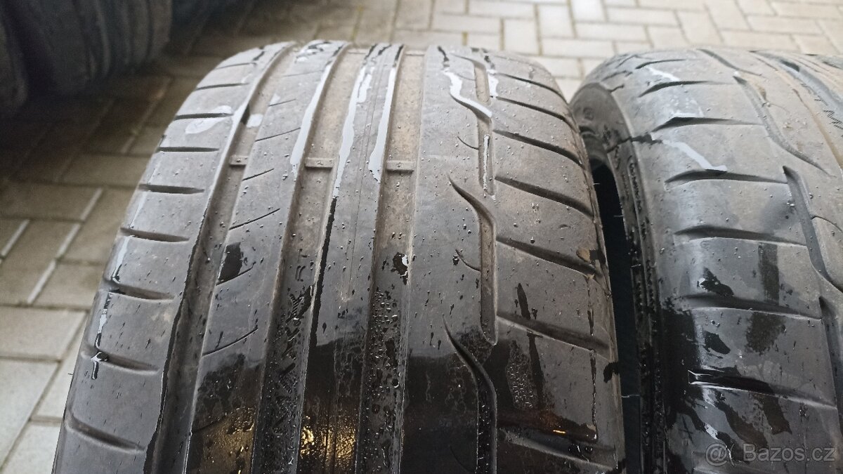 235 40 19 Dunlop sport maxx RT 4 ks - 4