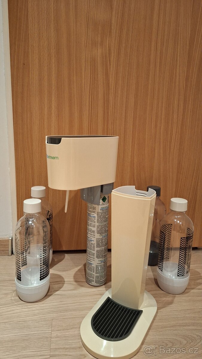Sodastream + bombička + láhve - 4