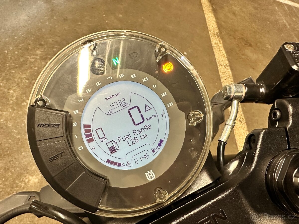 Husqvarna Vitpilen 401 - odpočet DPH - 4