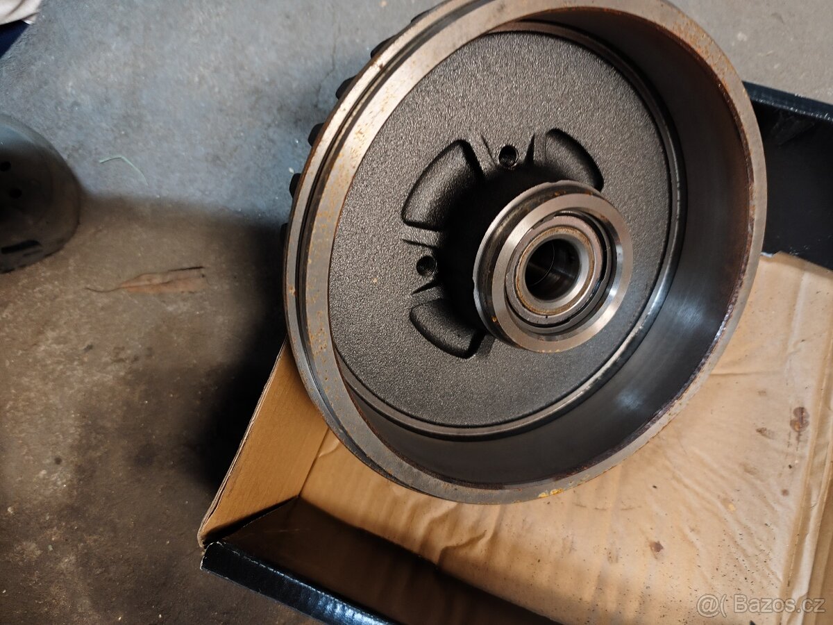 Brzdové bubny Dacia Logan - 4