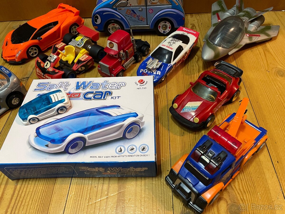 Set autíček - hračky - 4