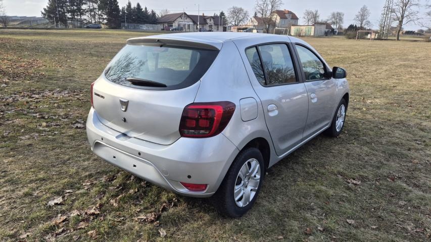Prodám Dacia Sandero 1.0tce 74KW - Klimatizace - 4