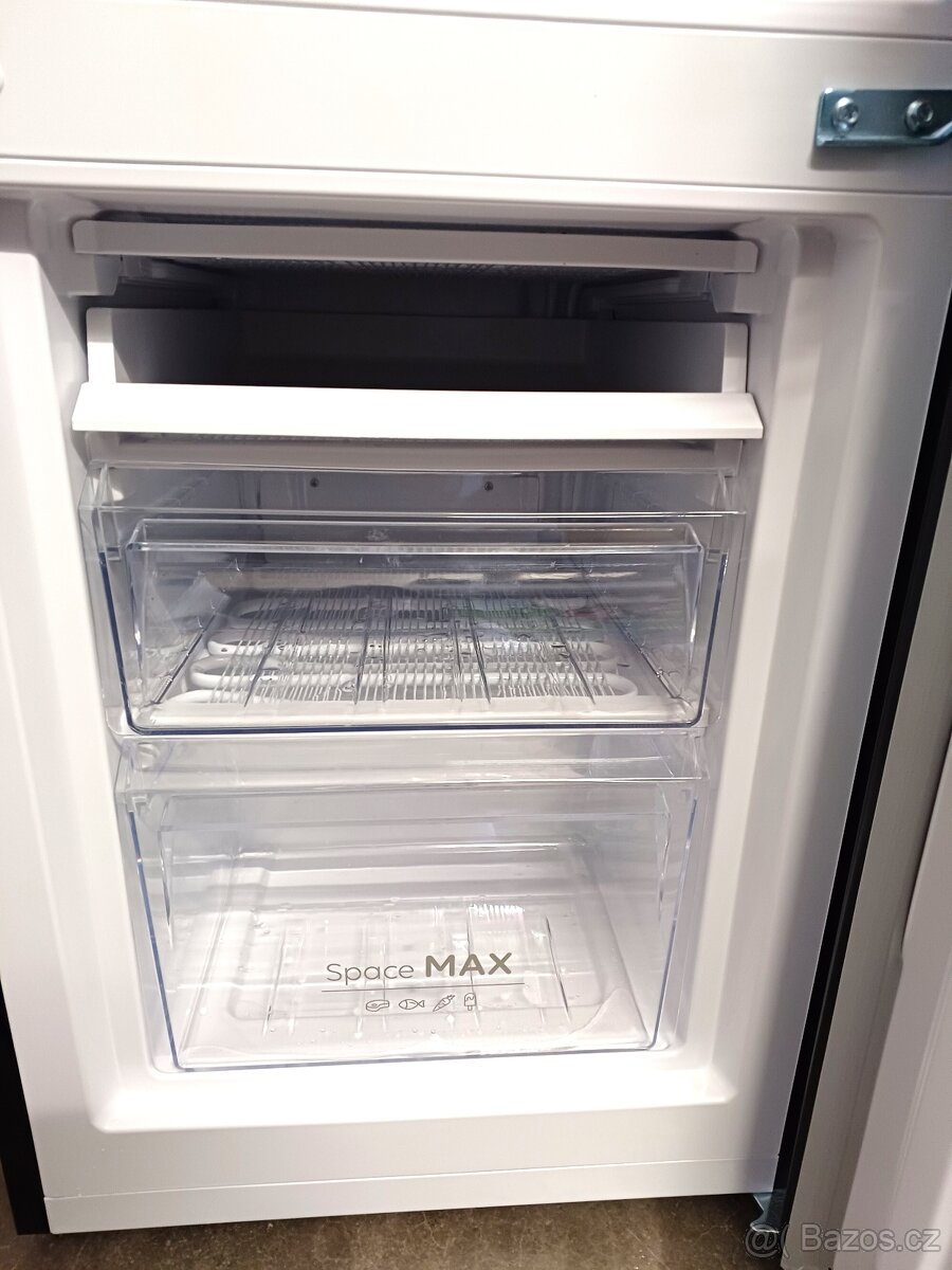 Nová lednička Siguro 143 cm, LowFrost ZÁRUKA - 4