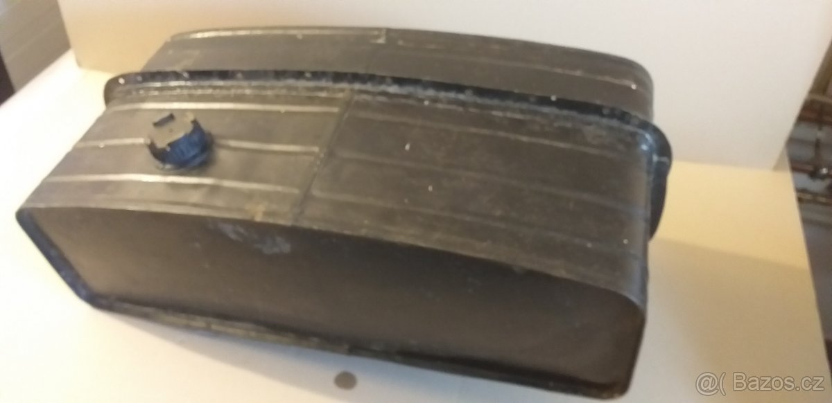 Palivová nádrž - 4