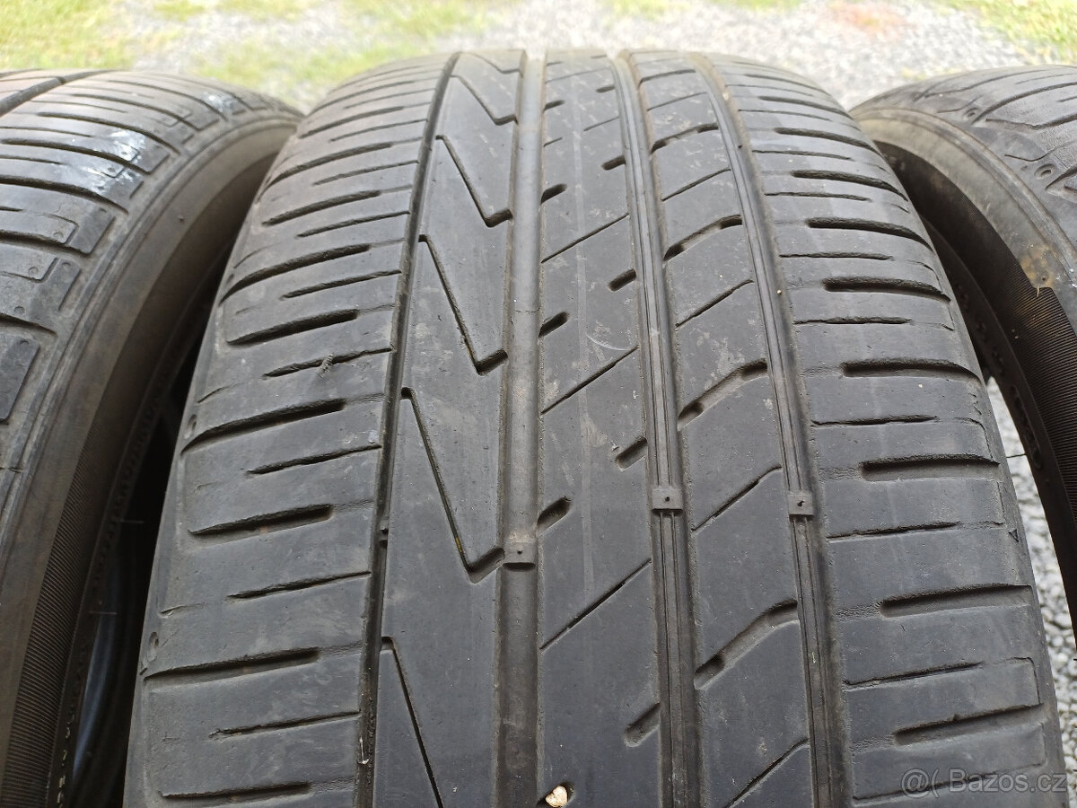 Letní pneu Hankook 235/50/19 99V - 4