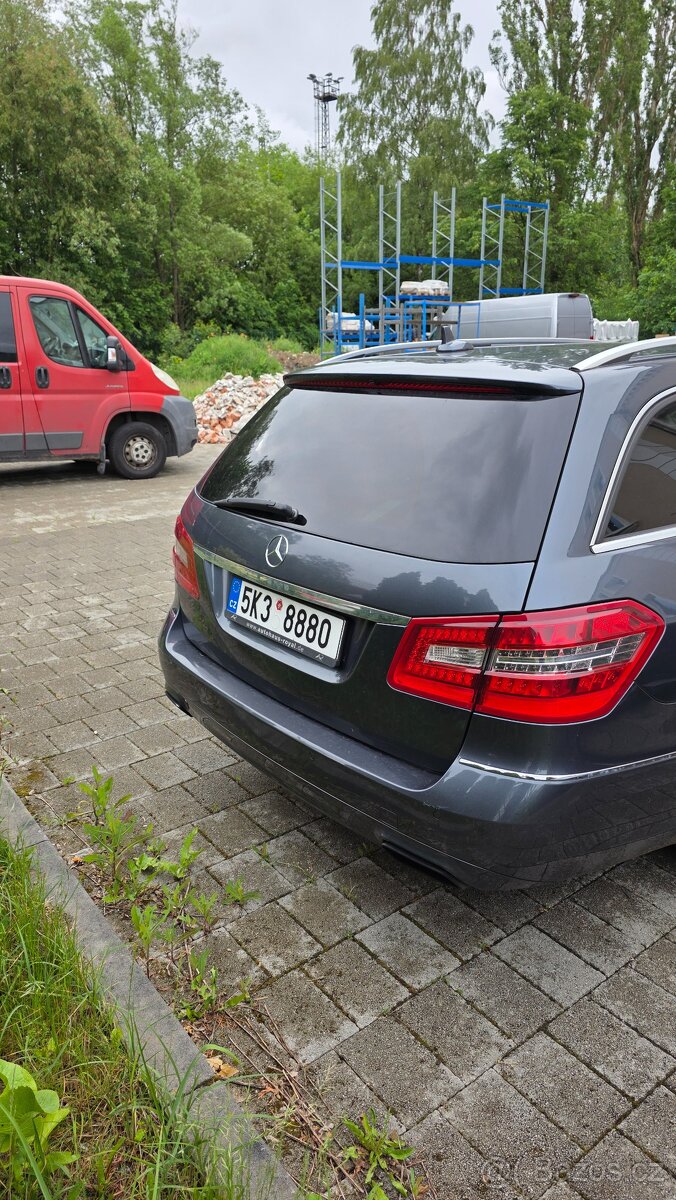 Mercedes-Benz E 350 CDI (W212) - 4