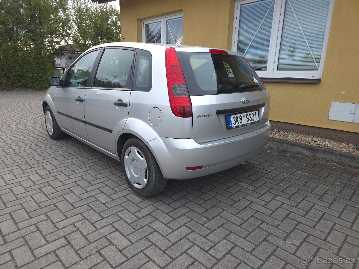 Ford Fiesta 1.3 benzín klima - 4
