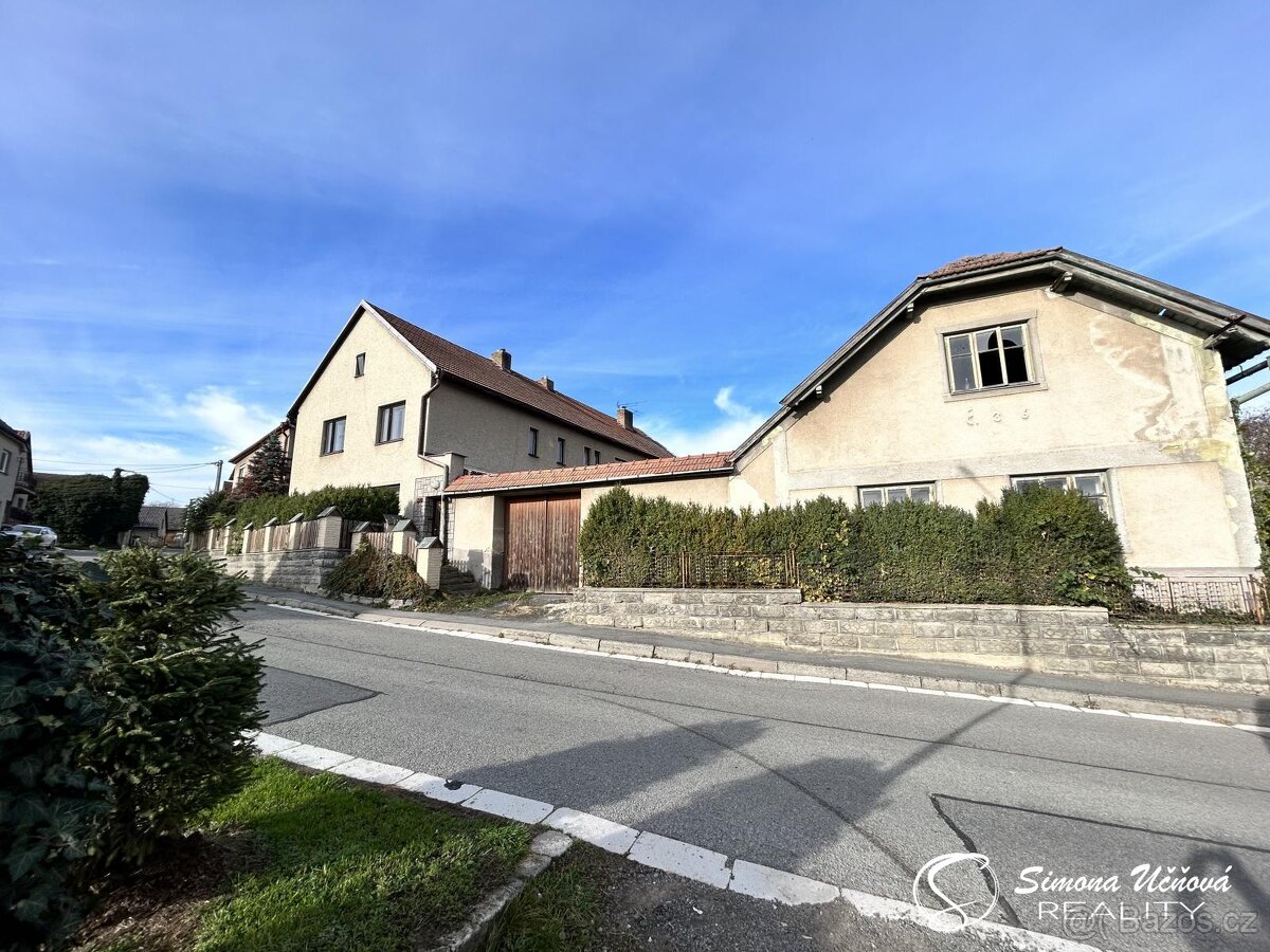Prodej dvougeneračního RD s hospodářskými budovami v Makově – pohled 4