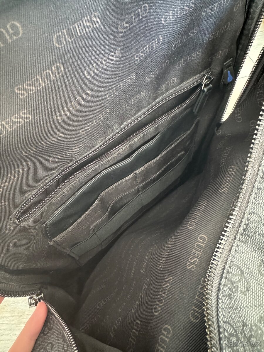 Guess Batoh - 4
