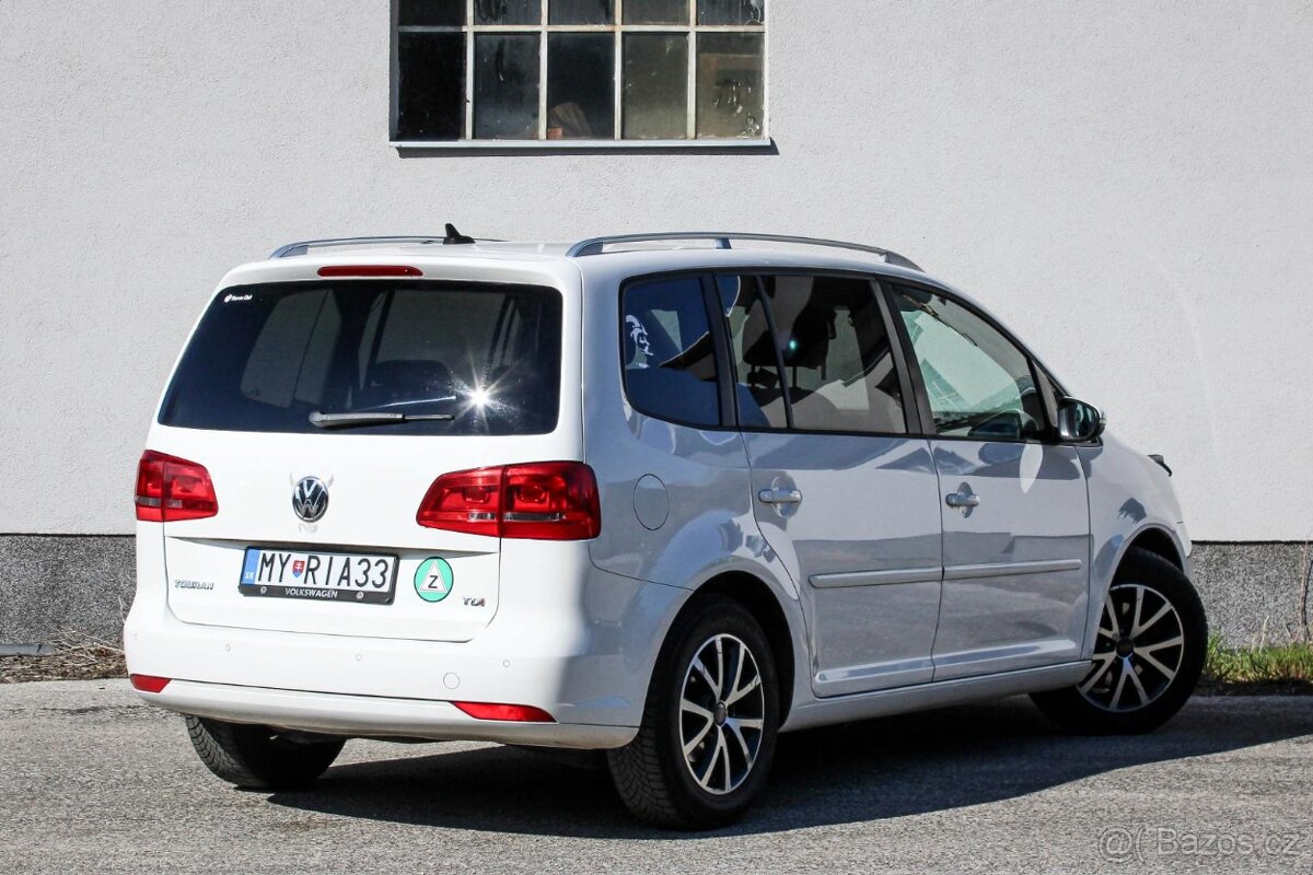 Volkswagen Touran 1.6 TDI DSG - 4