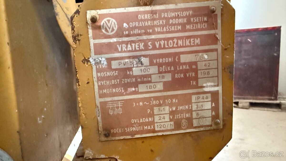 Vrátek s výložníkem - 4