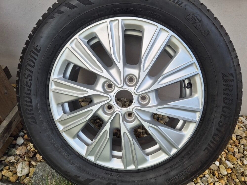 Nová celoroční sada Volkswagen T7 R17 - 4