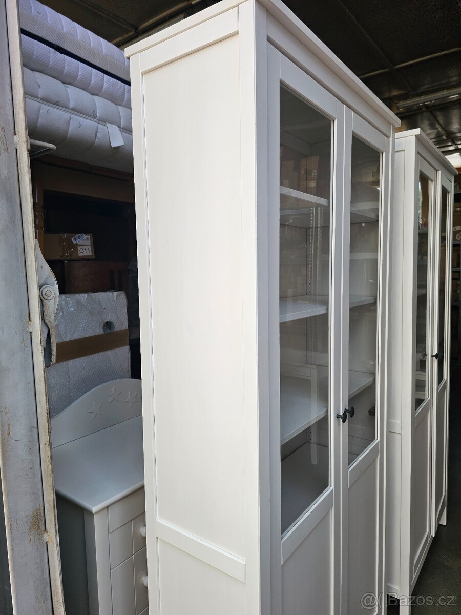 VITRÍNY IKEA HEMNES - 4