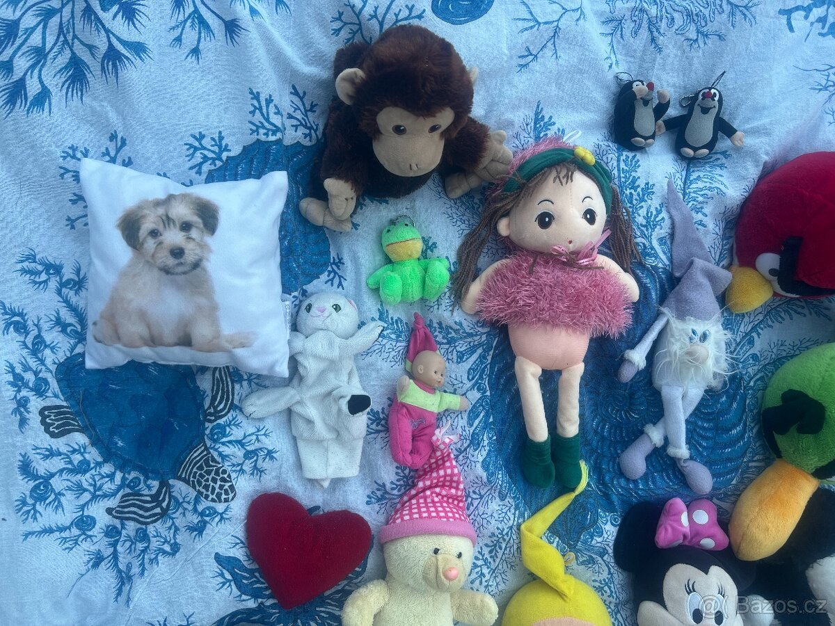Plyšáci, lze i jednotlivě, jako celek sleva - 4