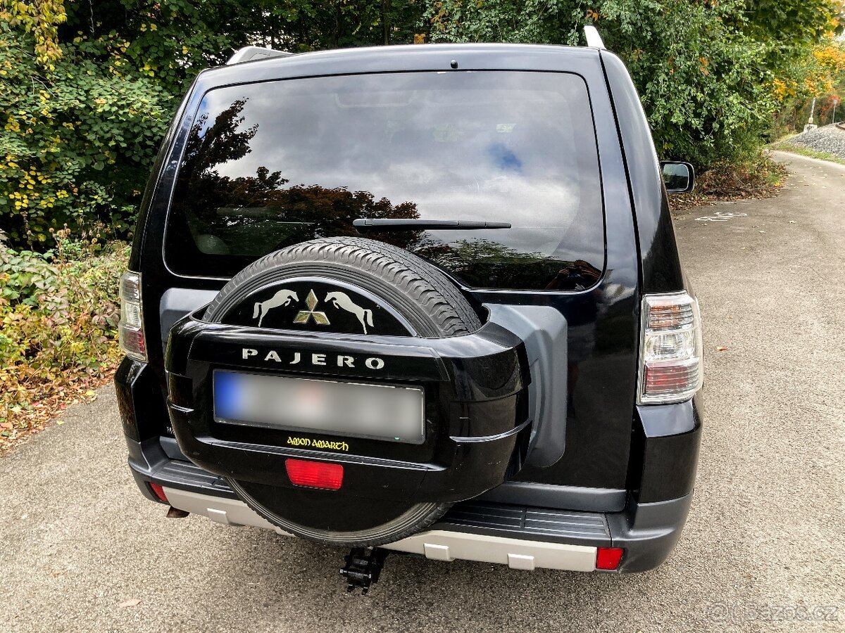 Mitsubishi Pajero 3,2 DID - NIŽŠÍ CENA - 4