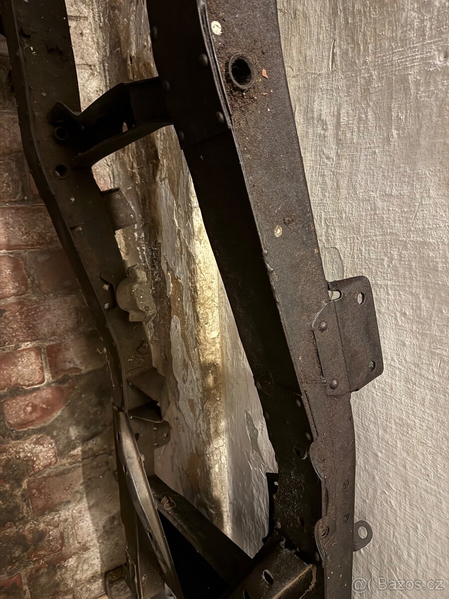 Nepoužitý rám Gaz 69 - 4