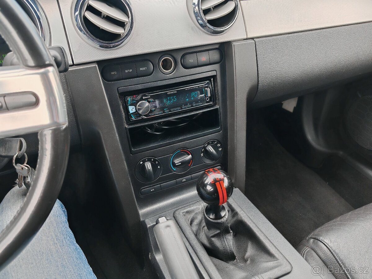 Ford Mustang 2005 V6 4.0l - 4