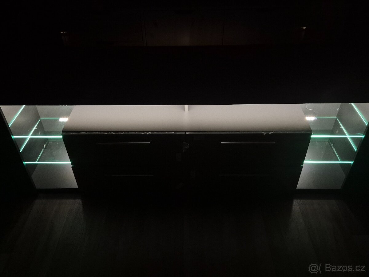 TV stolek Goal s osvětlením - 4