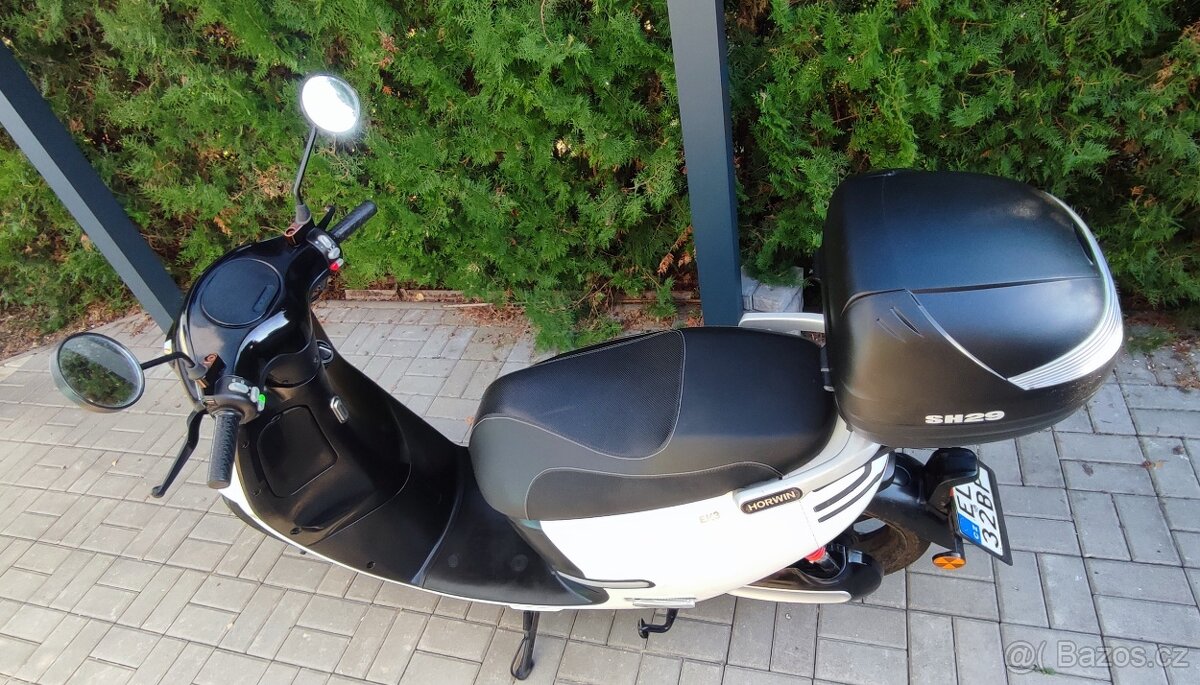 Prodám skútr HORWIN EK3 - 4
