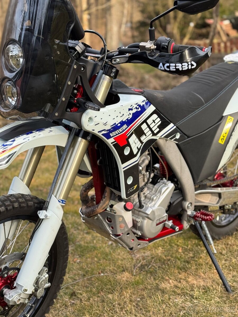 AJP PR 7