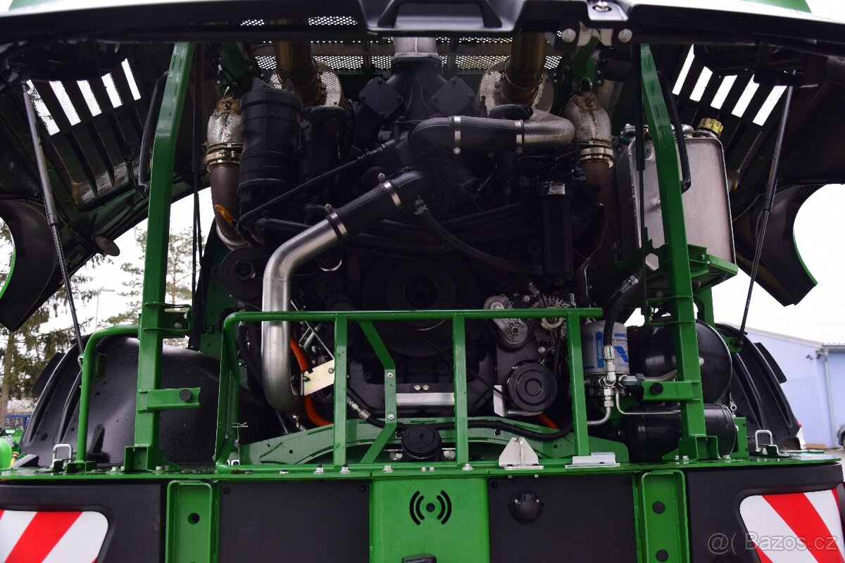 Sklízecí řezačka John Deere 9700 - 4