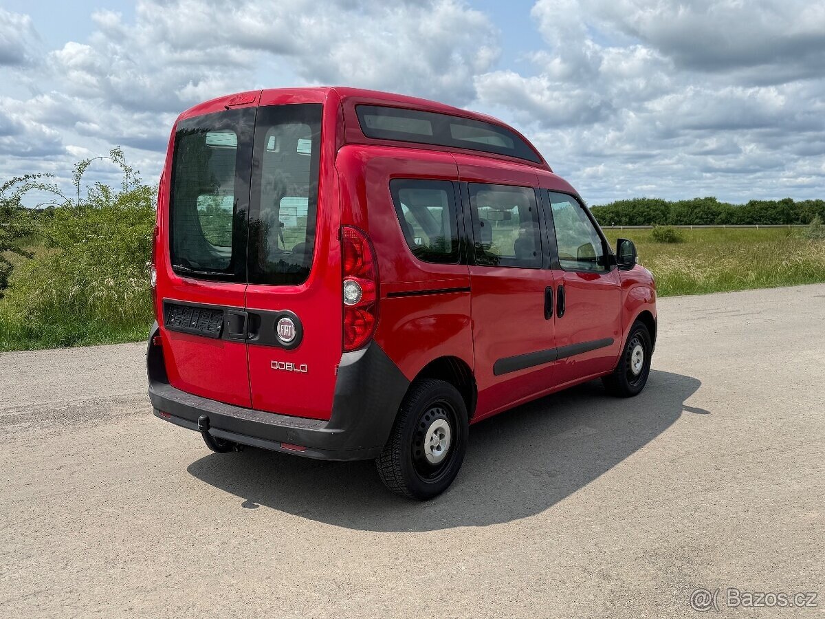 Fiat DOBLO PANORAMA 1.4i 70kw, KLIMATIZACE, NOVÁ STK, 5 MÍST - 4
