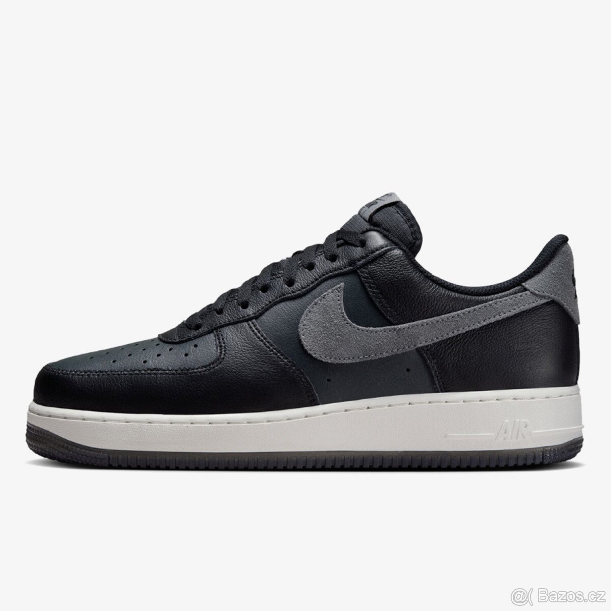 Nike AIR FORCE 1 '07 LV82 velikost 42. - 4