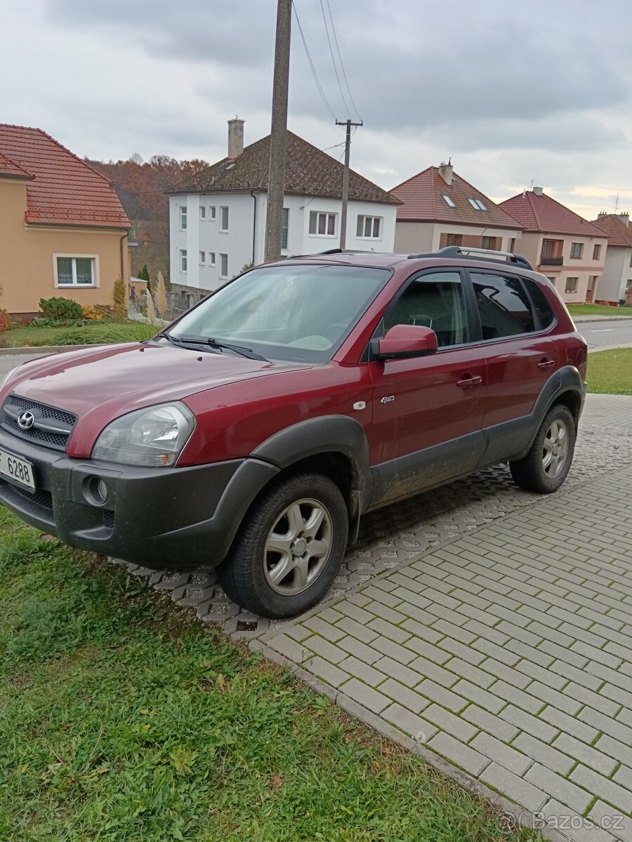 Hyundai Tuscon 2.0i - 4