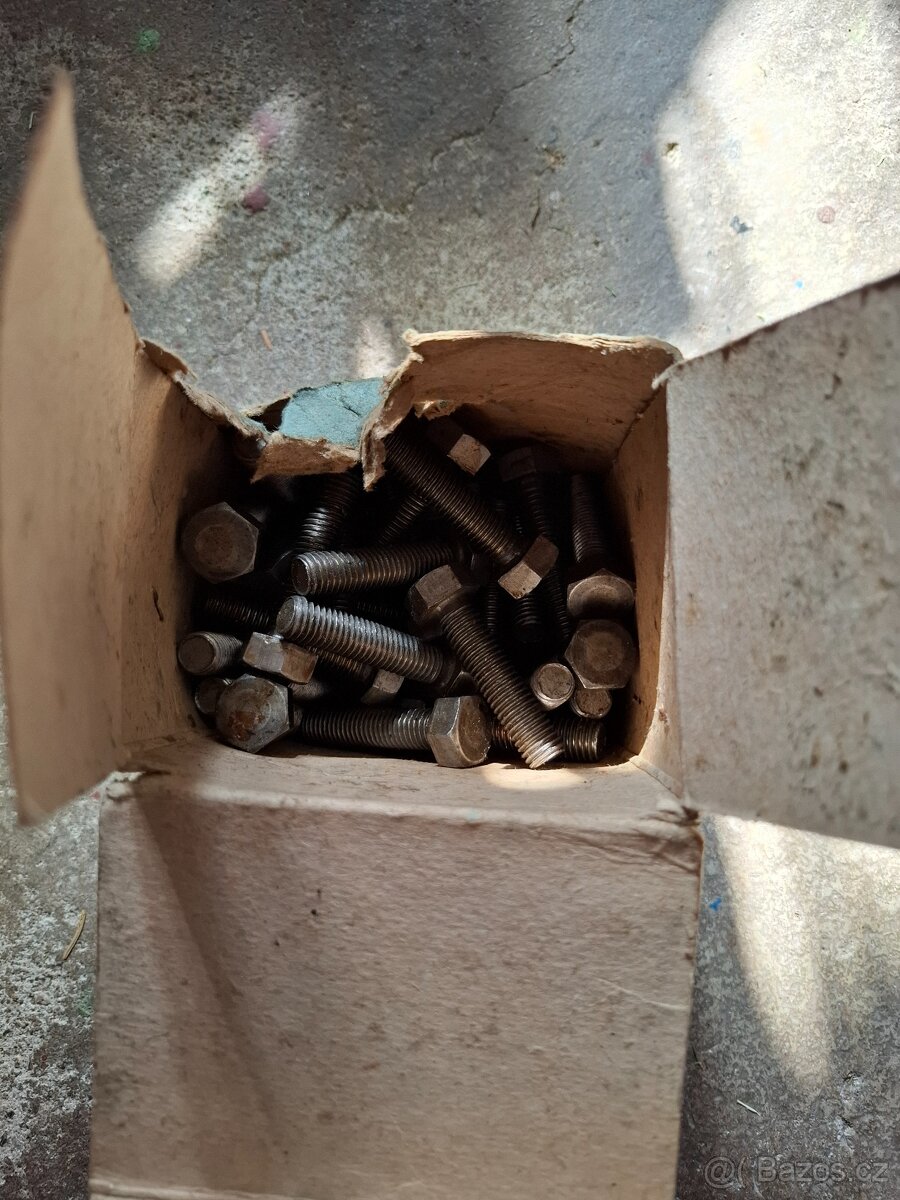 Šouby, matky, podložky - 4