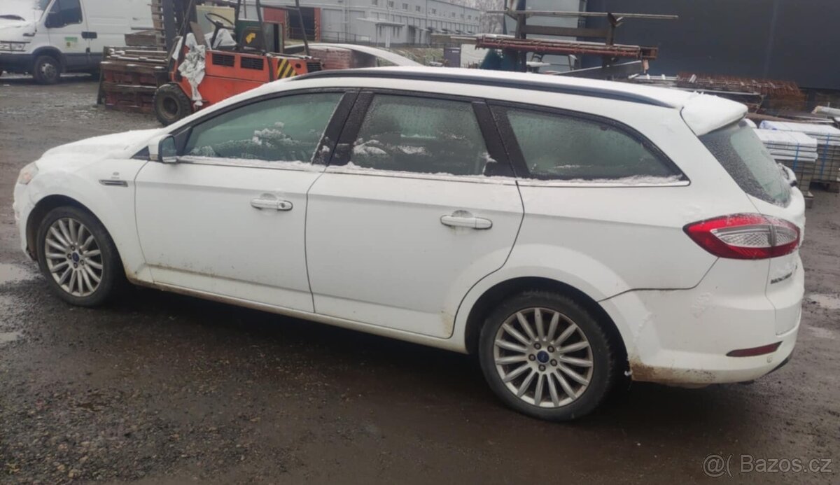 Ford Mondeo 1.6i - 4