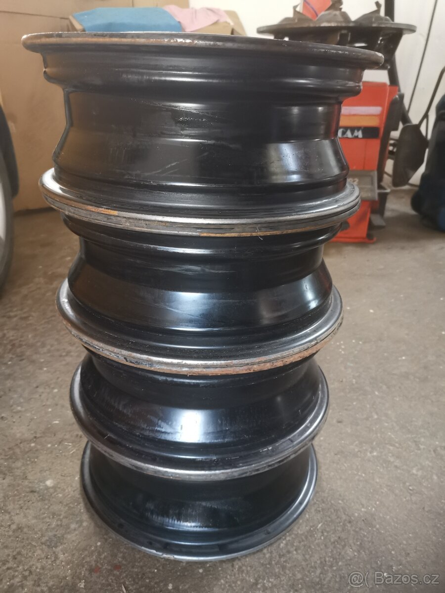 Sada 4 ks plechové disky Toyota Yaris III 14" ET39 - 4