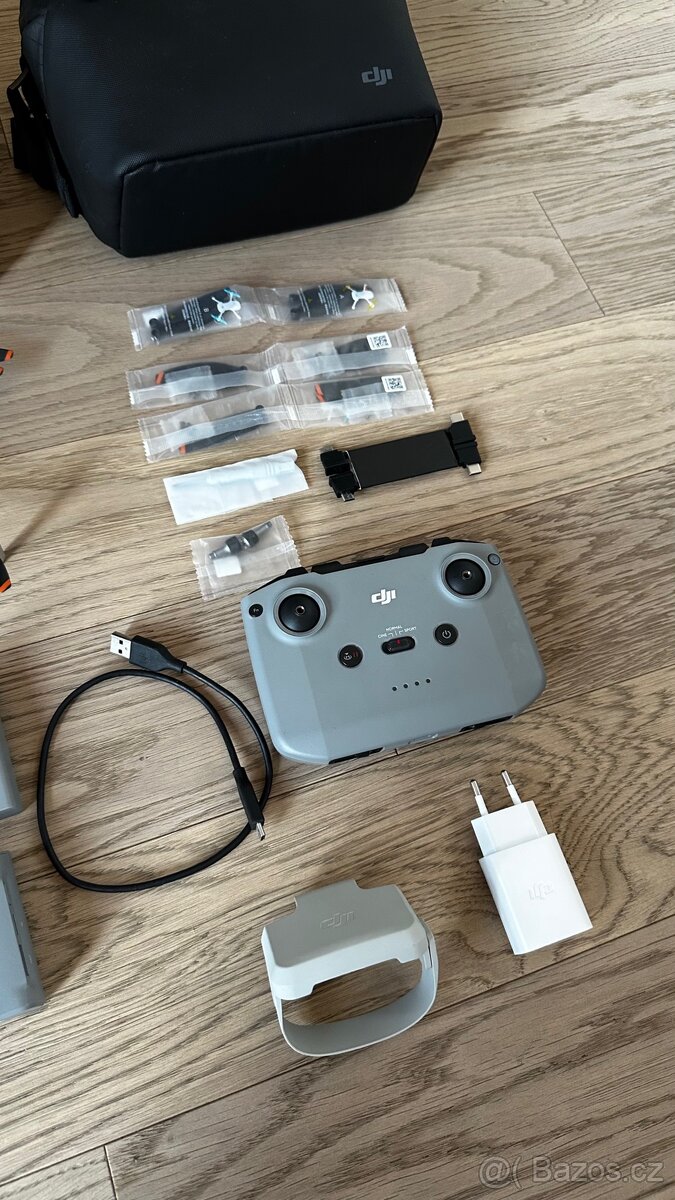 DJI Mini 2 Fly More Combo - 4