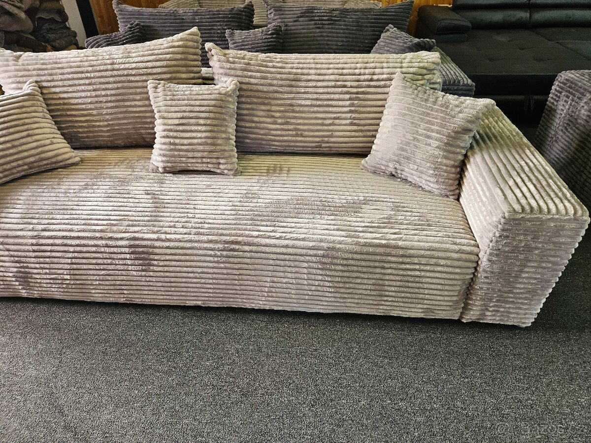 GAUČÍK ROZKLÁDACÍ - 4