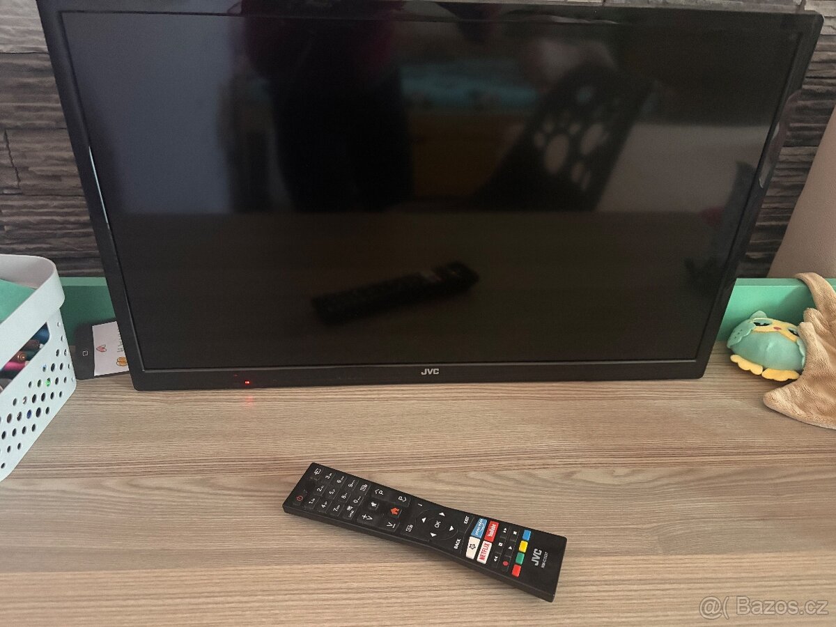 Tv led jvc LT-24VH52L - 4