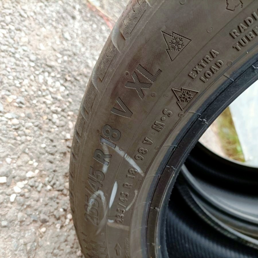 18" PNEU – 235/45/R18 – ZIMNÍ - CONTINENTAL - 4