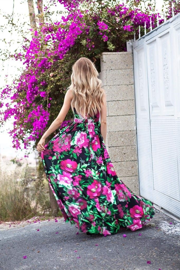 Dokonalé, vzdušné, dlouhé květované šaty s dvěma rozpaky. - 4