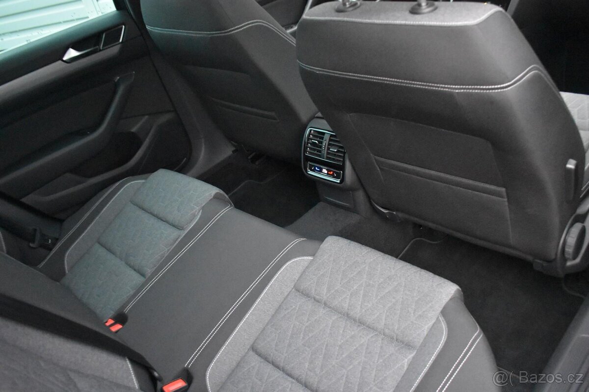 VW Passat Variant 2.0 TDi 2024 kamera tažné 3x klima - 4