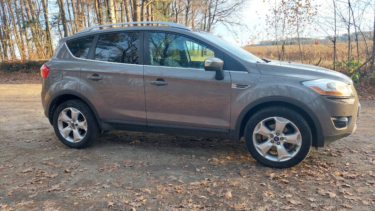 Ford Kuga 2.0 TDCI, 4x4, PANORAMA - 4