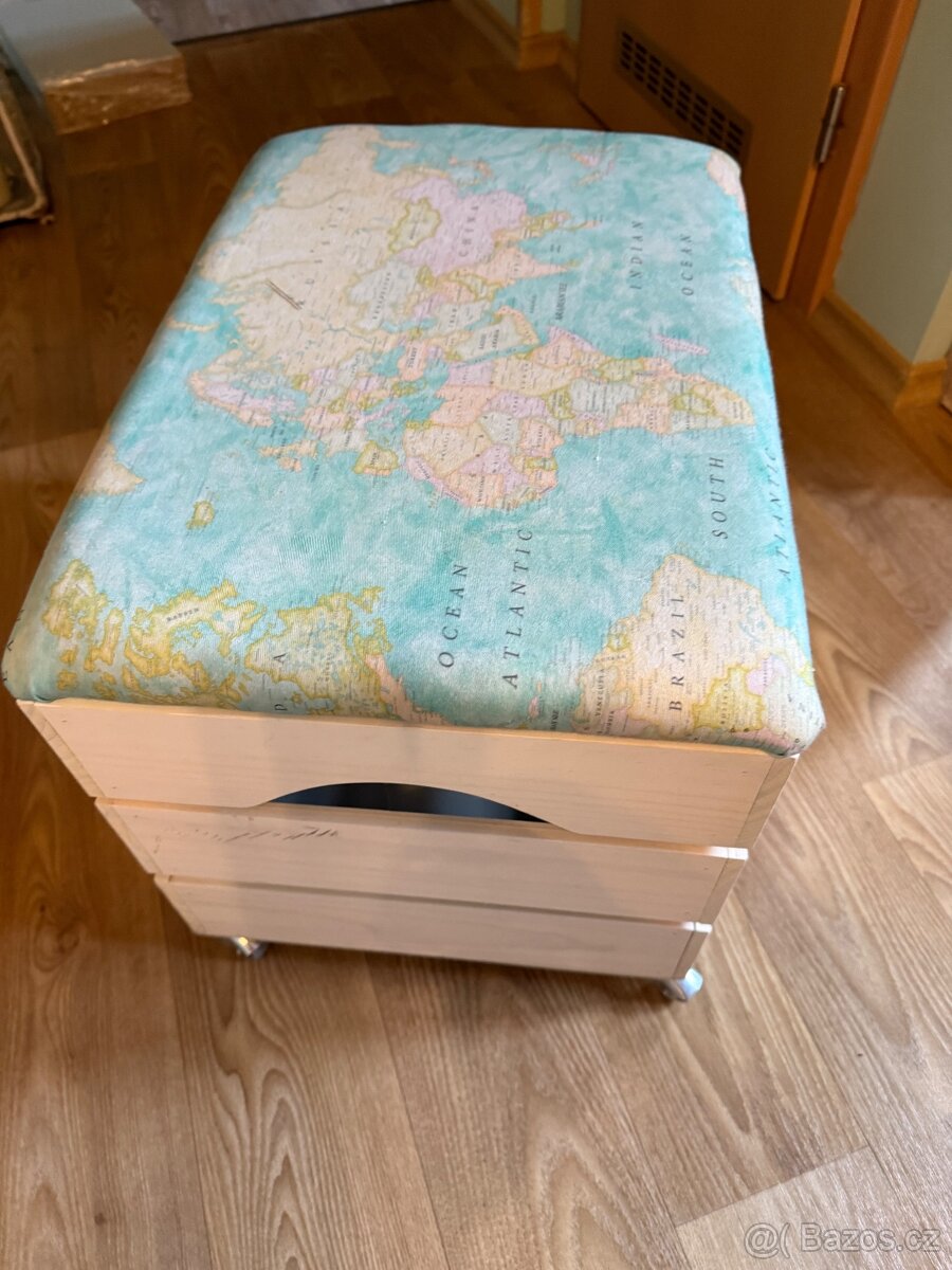 Dřevěná bedýnka na kolečkách Bonami - 4