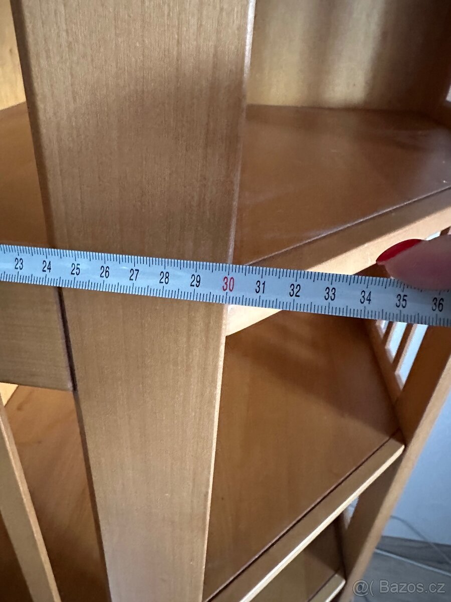 Dřevěná rohová police -masiv - 4