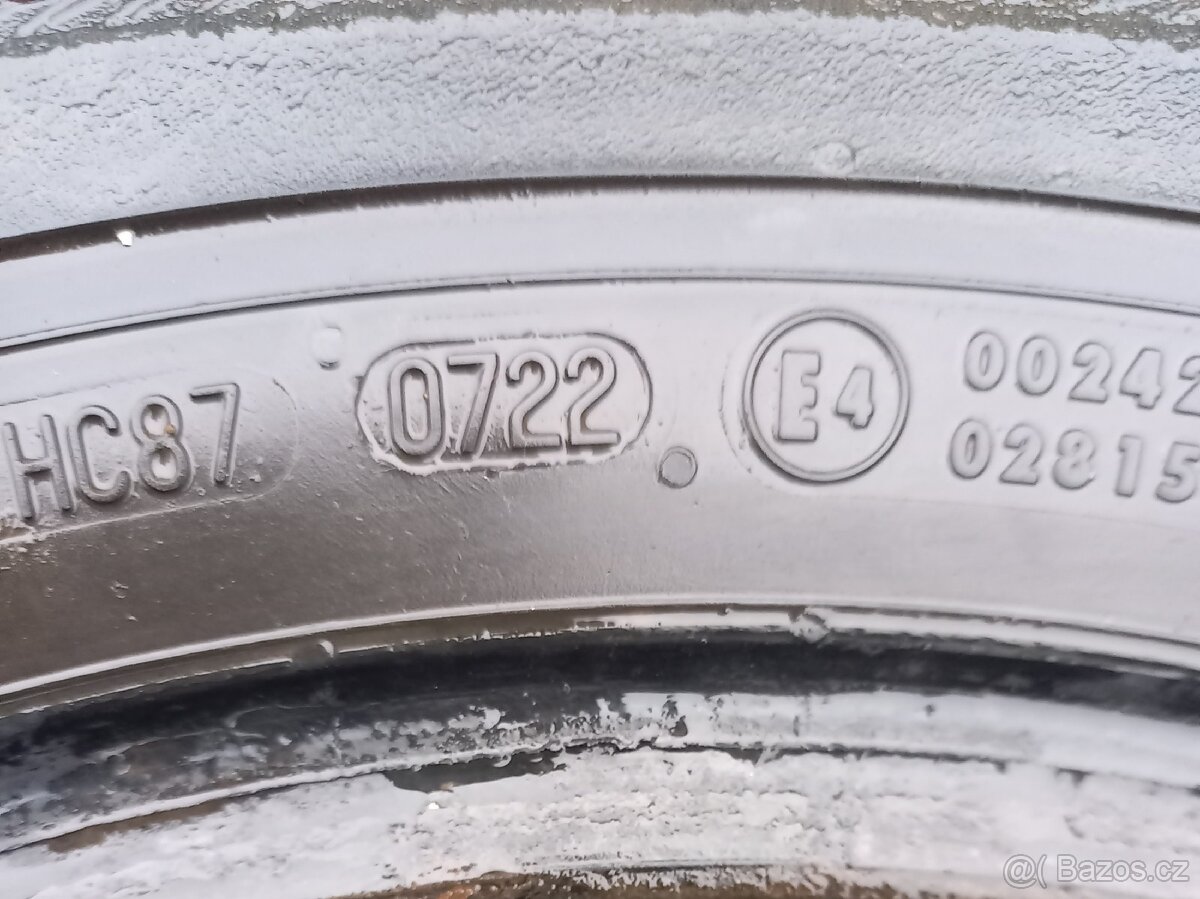 Pneumatiky Barum 215/70/15C - 4