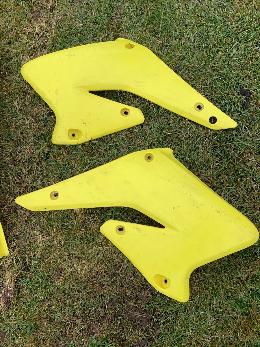 Plasty Suzuki rmz 250 - 4