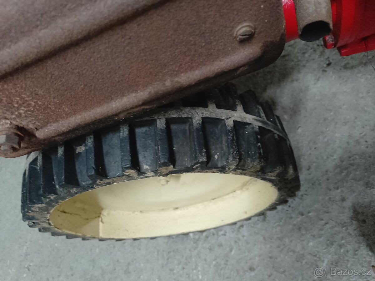 Vari listová sekačka,motor jikov, převodovka - 4