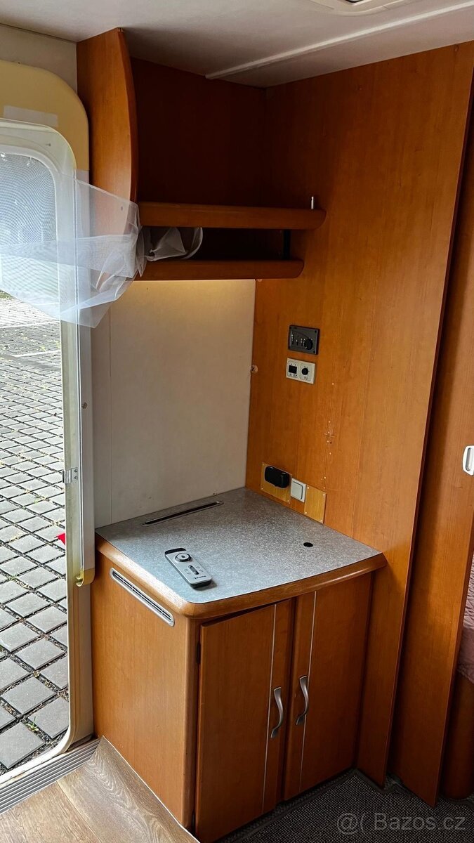 prodám obytný karavan léto/zima - 4