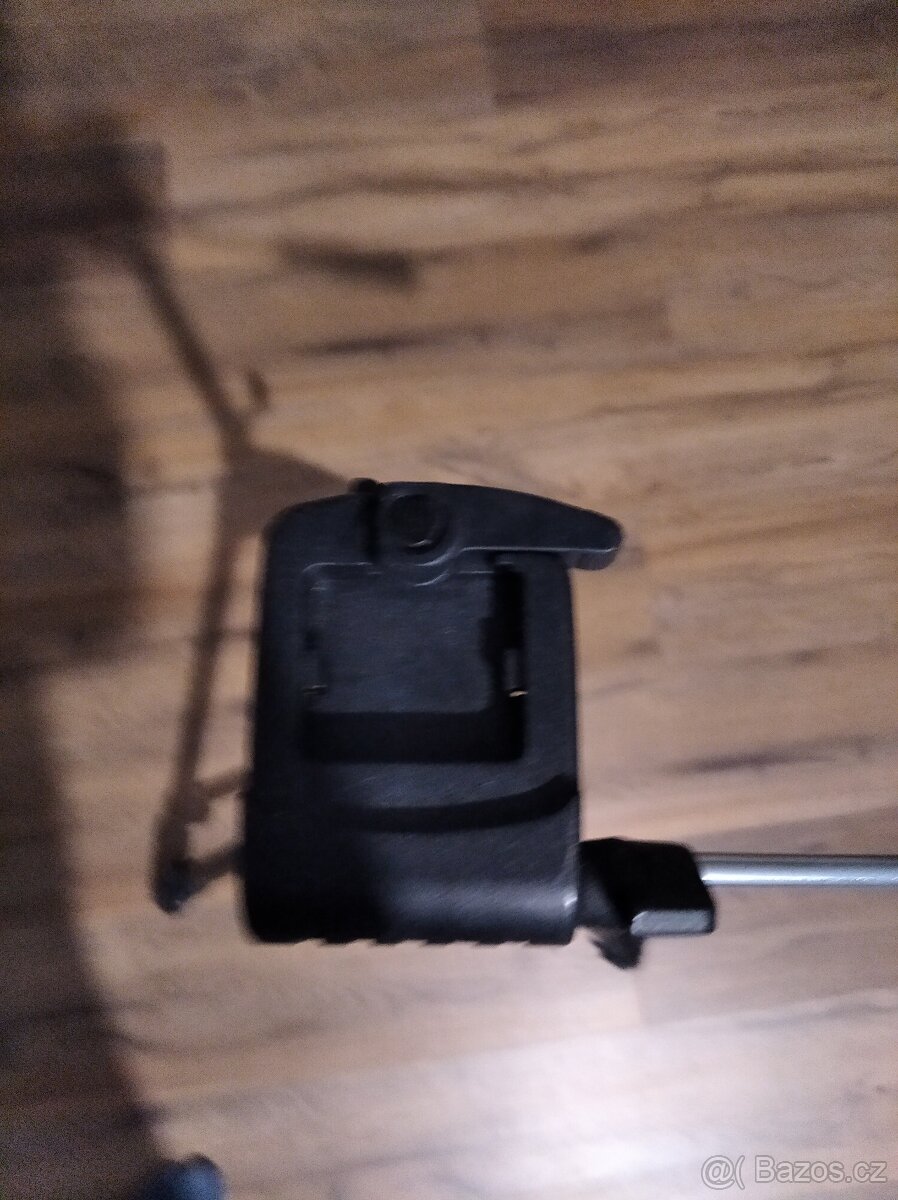 Prodám stativ Vanguard - 4