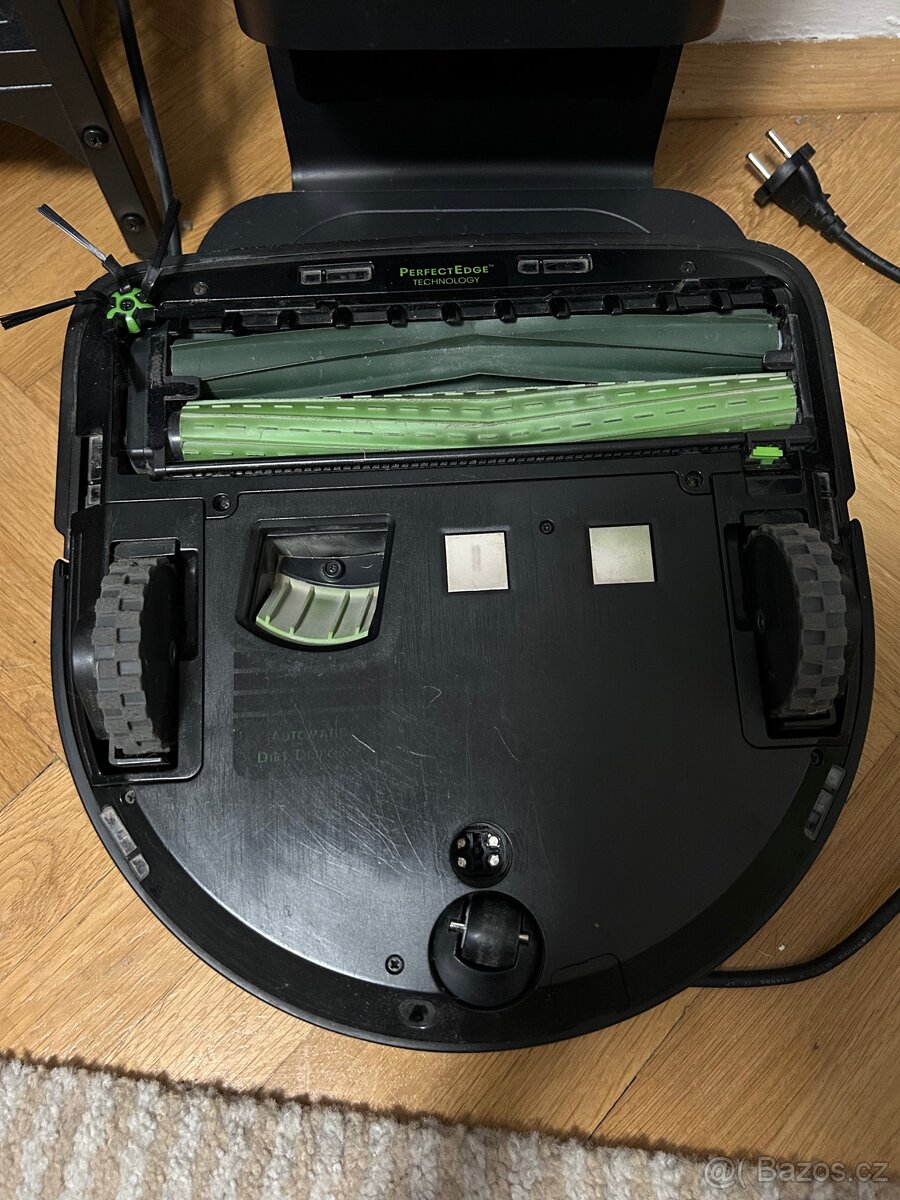 iRobot Roomba s9+ - 4