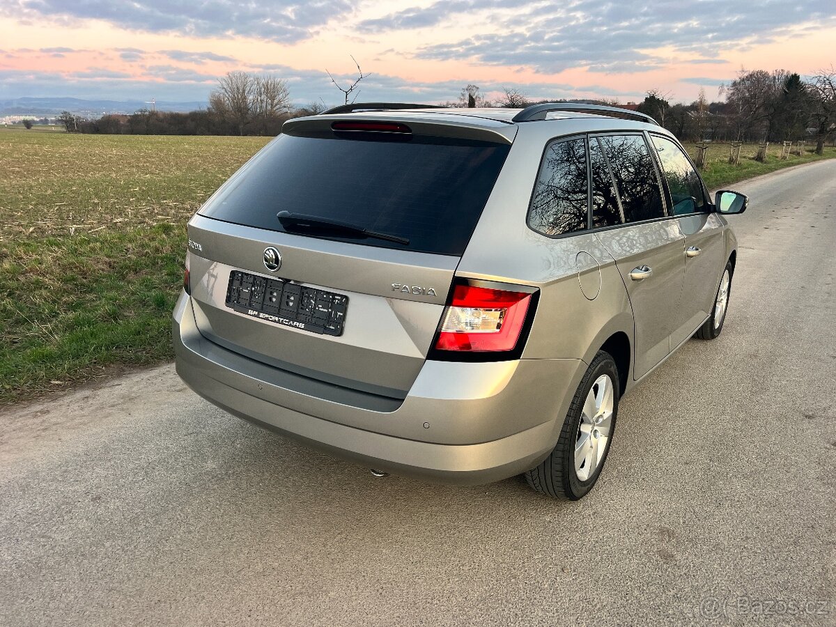 ► ŠKODA FABIA 1.2TSI 81KW 6RS PANORAMA-LED-KAMERA-TAŽNÉ - 4