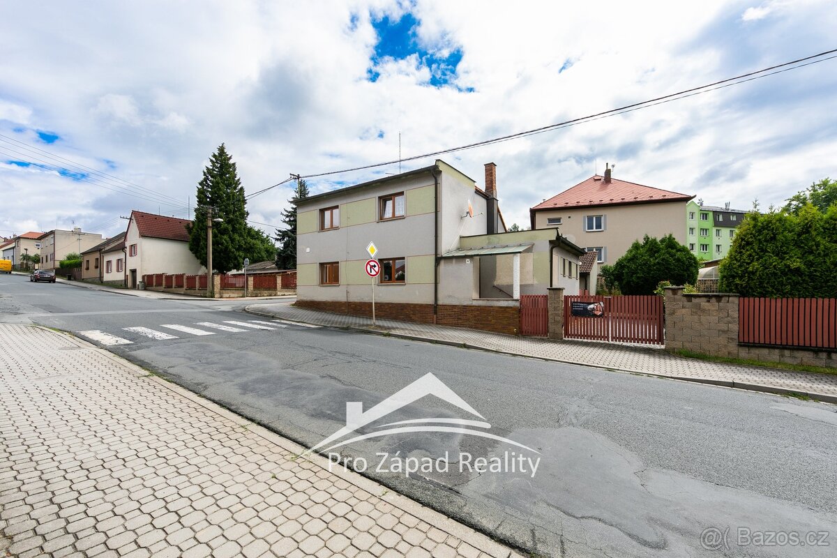 Prodej rodinného domu 5+1+T+G+Z, 154 m², Chlumčany - 4